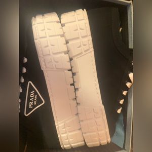 Double Wheel Nylon Gabardine Sneakers